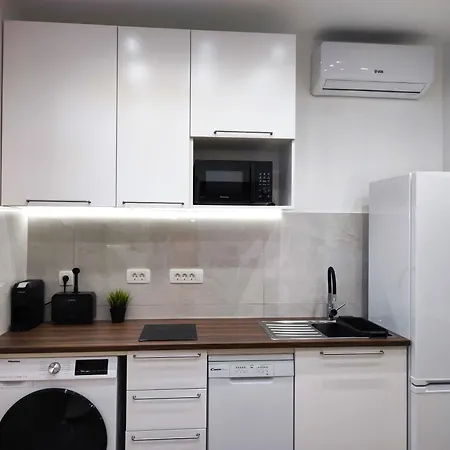 Apartment Bacvice & *