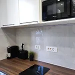 Dvori & Apartment *