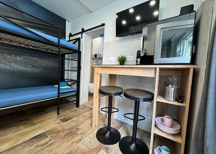 Διαμέρισμα Bacvice &